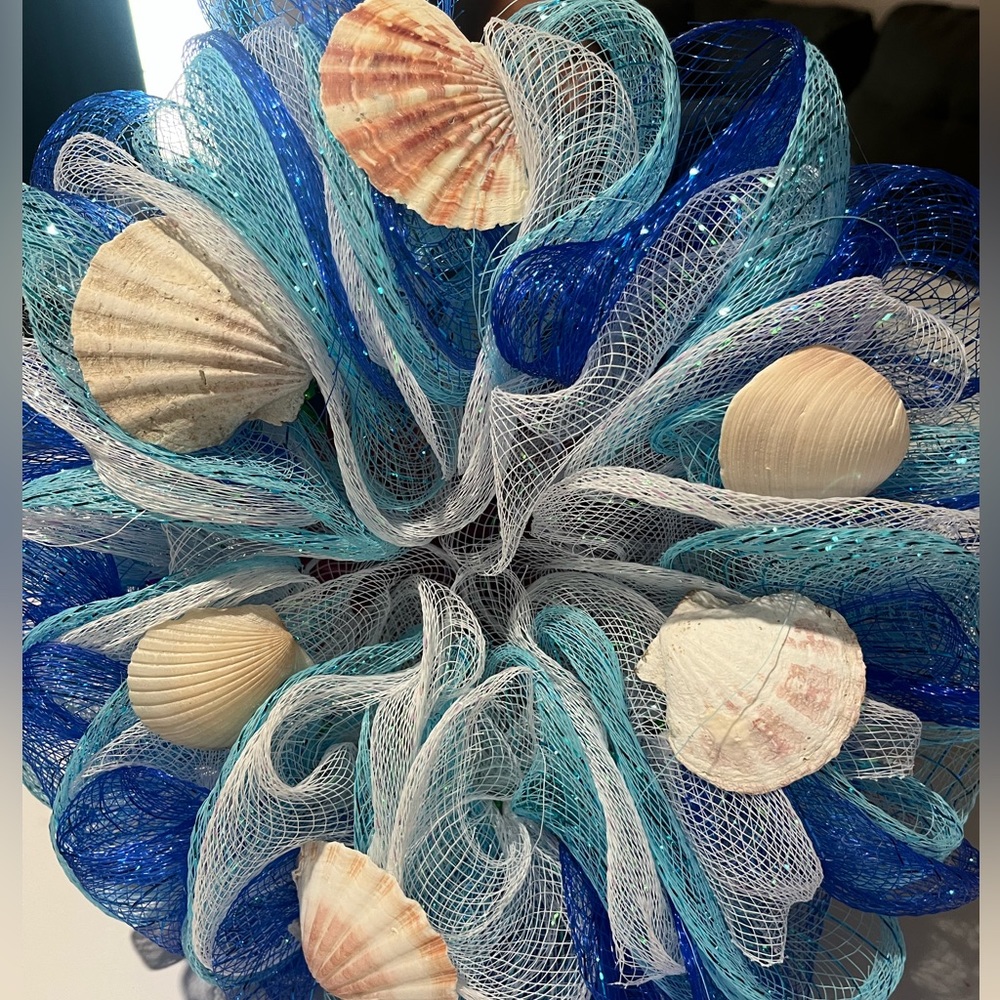 10 inch nautical wreath/candle holder. Will consider offers